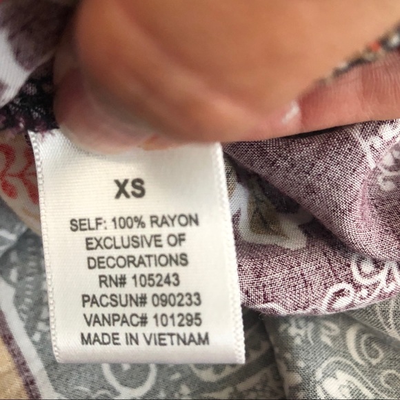 Cold Shoulder Crop Top - Picture 3 of 3